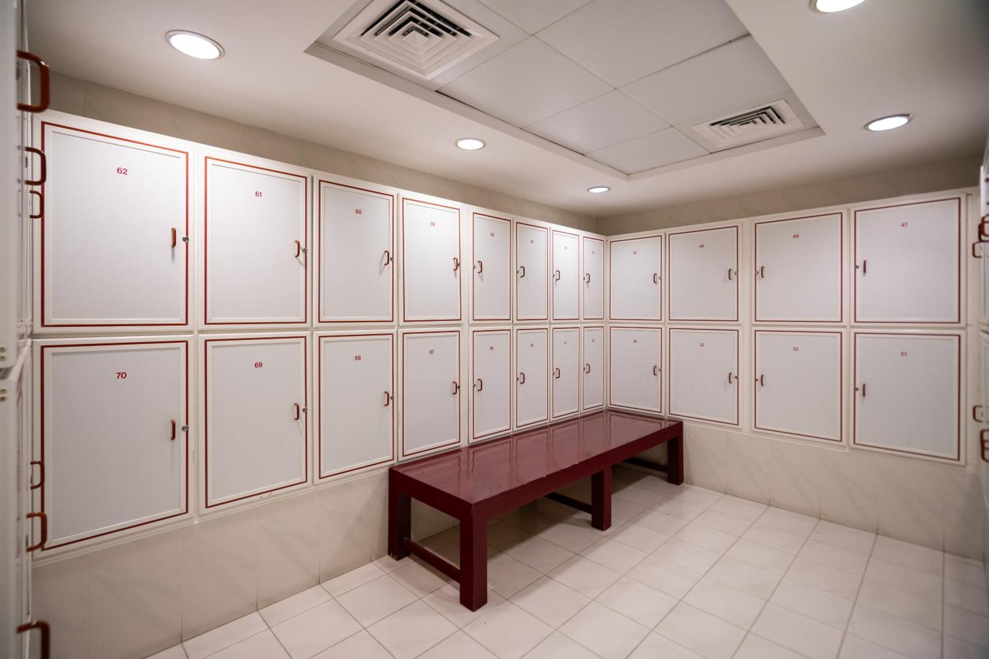 Upscale In Goldcrest Views Apartment Dubai