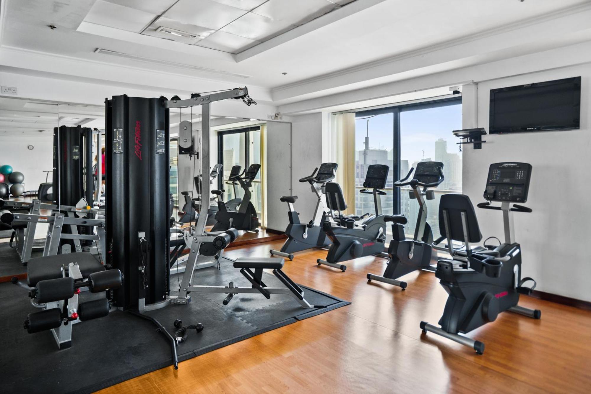 Upscale In Goldcrest Views Apartment Dubai