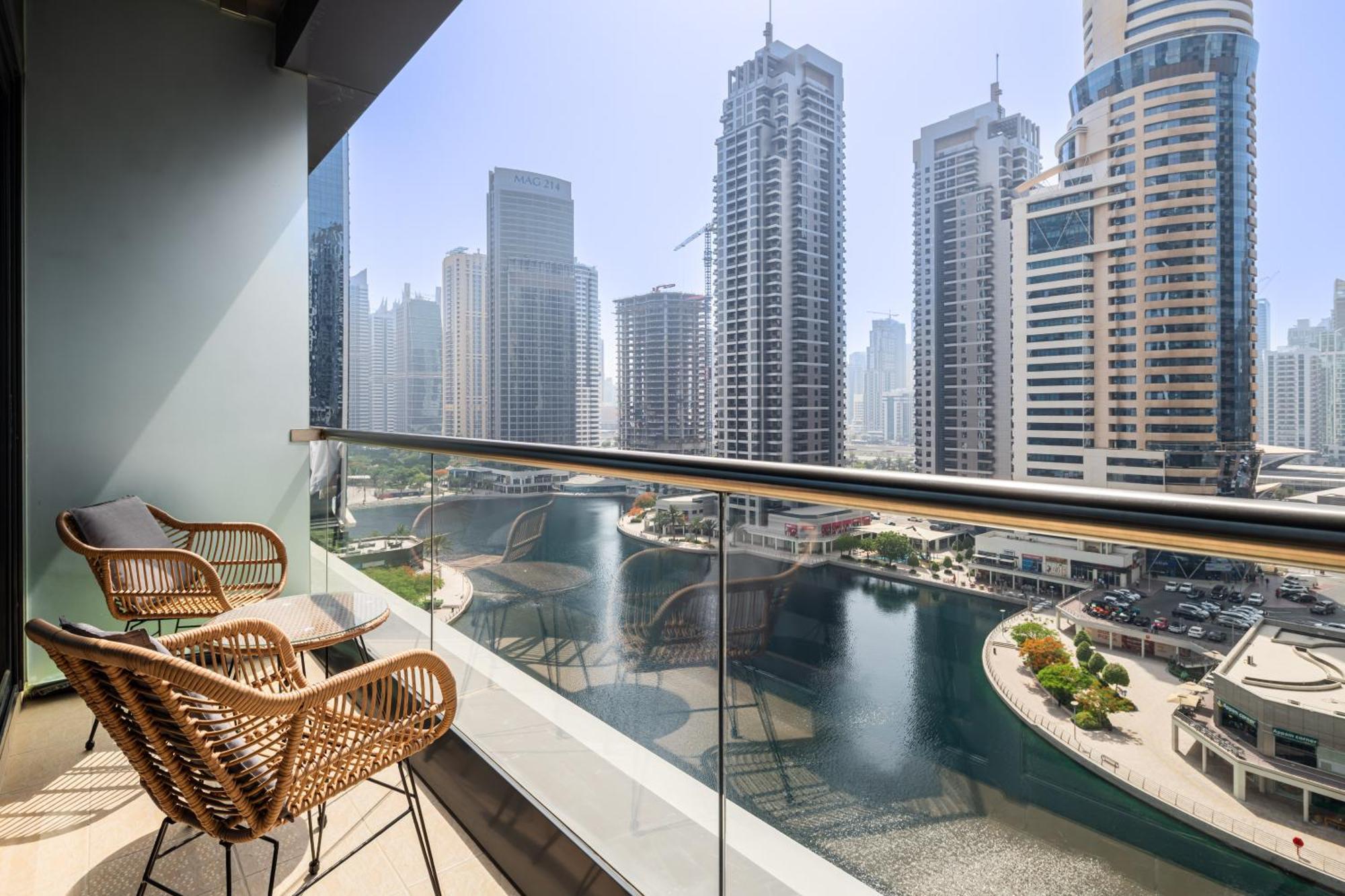 Apartment Upscale In Goldcrest Views
