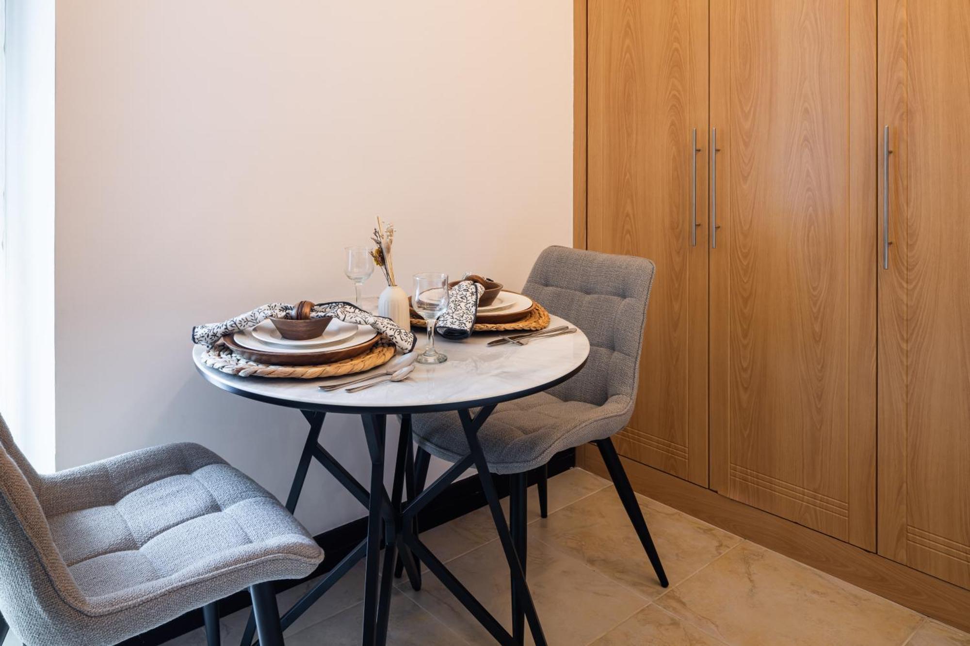 Upscale In Goldcrest Views Dubai